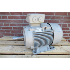 18,5 KW  2950 RPM Asmaat 42 mm B3   IE2 nieuwstaat.